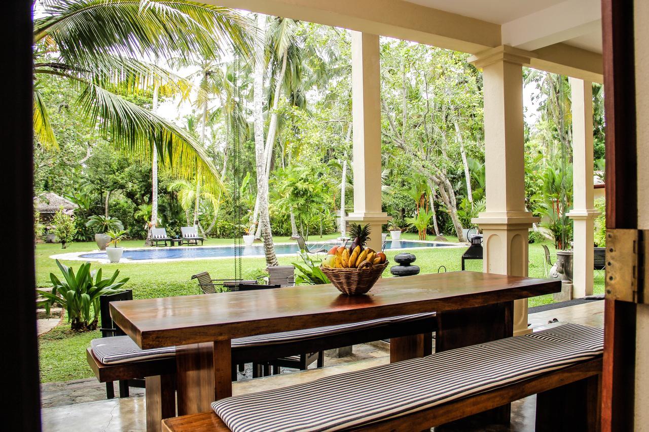 Good Karma Villa Bentota Exteriör bild